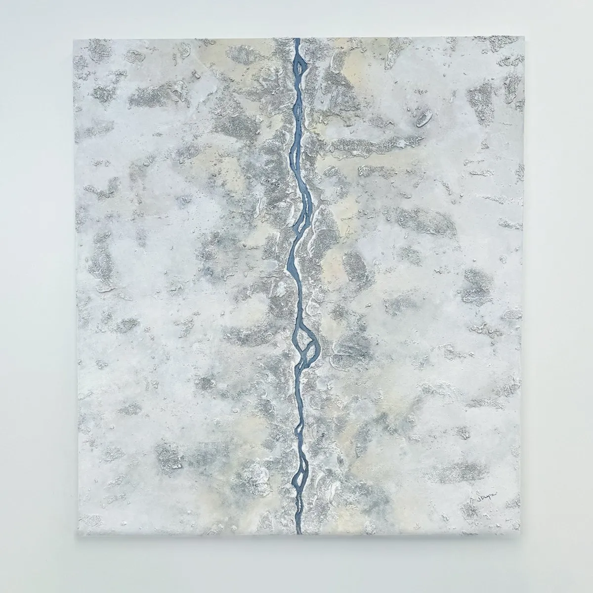 Blue Kintsugi, obra abstracta con veta azul